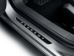 PEUGEOT PEUGEOT 2008 SUV Sill protectors - Dark chrome